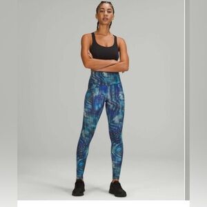 Womens blue Lululemon Wunder Train leggings  size 4